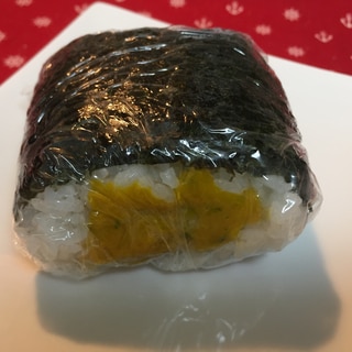 お弁当にも！かぼちゃコロッケのおにぎらず